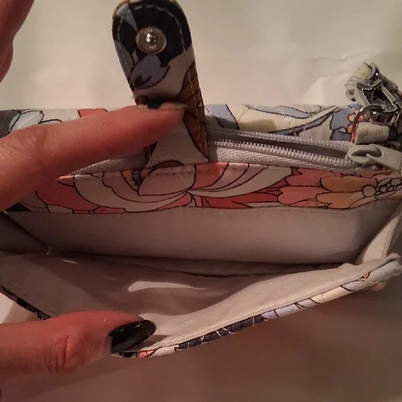 Vera Bradley Multicolor Floral Wristlet - Picture 4 of 16